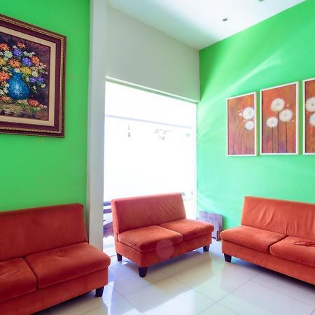 Ardhya Guesthouse Syariah By Ecommerceloka Сидоарджо Екстериор снимка