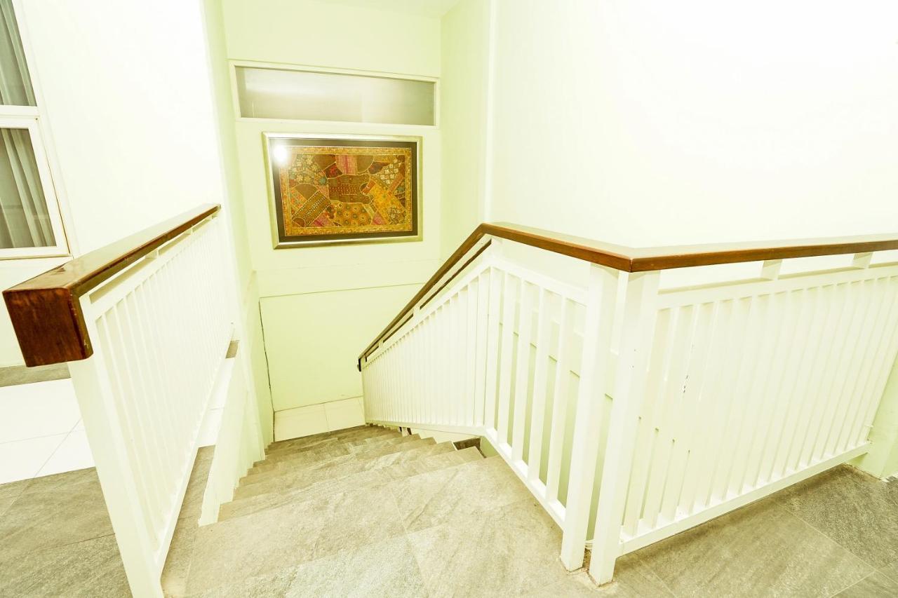 Ardhya Guesthouse Syariah By Ecommerceloka Сидоарджо Екстериор снимка
