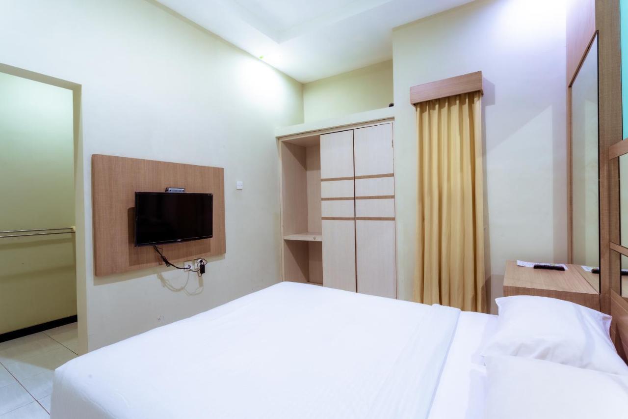 Ardhya Guesthouse Syariah By Ecommerceloka Сидоарджо Екстериор снимка